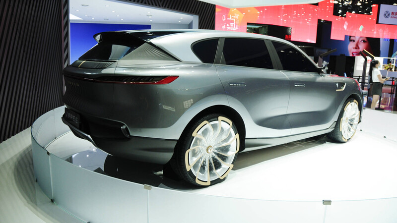 VOYAH i-FREE y i-LAND