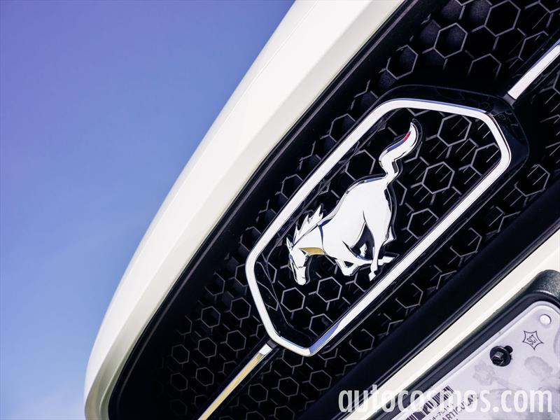 Ford Mustang 2015 50 aniversario