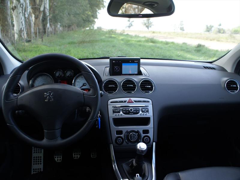 Peugeot 408 a Prueba