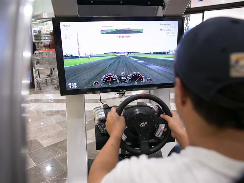 Nissan GT Academy México 2014