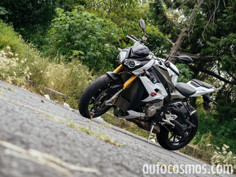 BMW S1000 R 2015