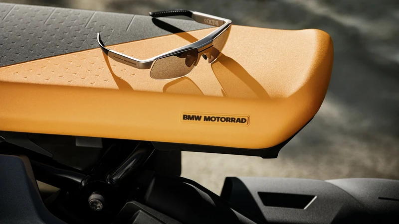 BMW Motorrad ConnectedRide Smartglasses