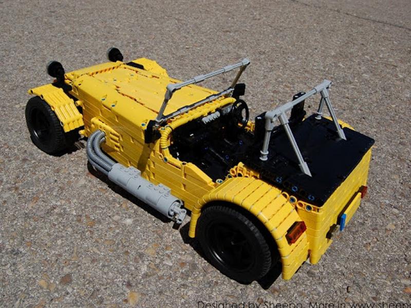 Caterham Seven a control remoto con piezas de LEGO