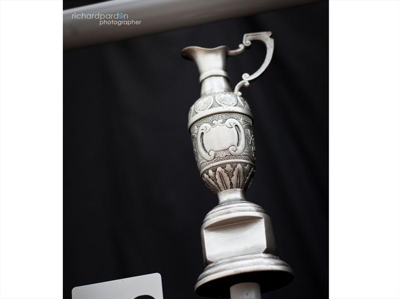 Aston Martin DBR1/2 de tamaño real para armar