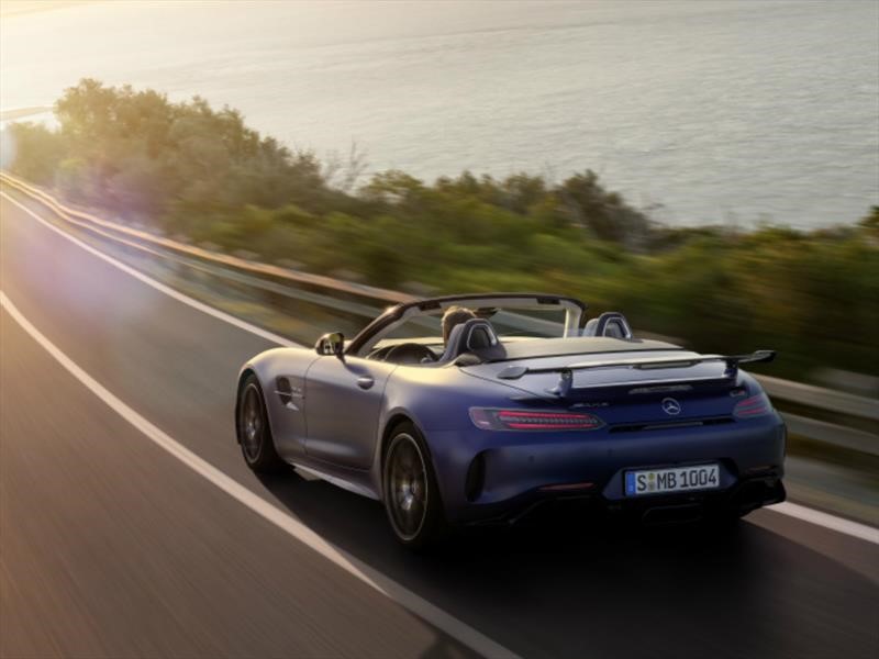 Mercedes-AMG GT R Roadster