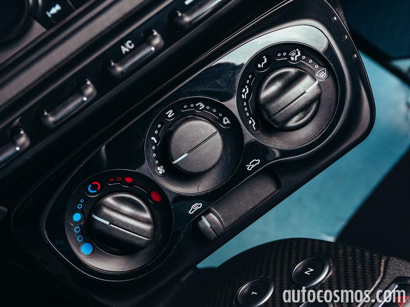 Alfa Romeo 4C 2015