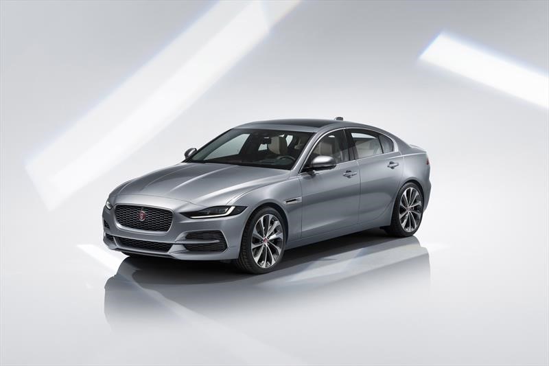 Jaguar XE 2020