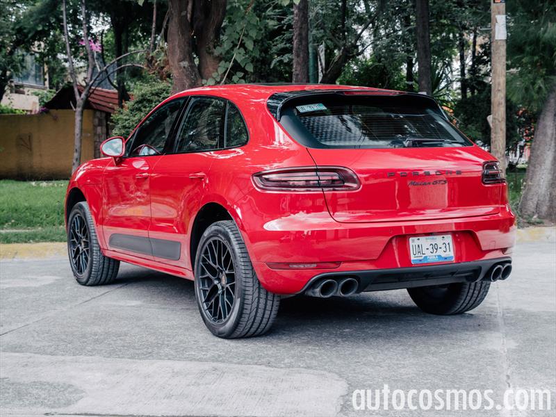 Porsche Macan GTS 2016