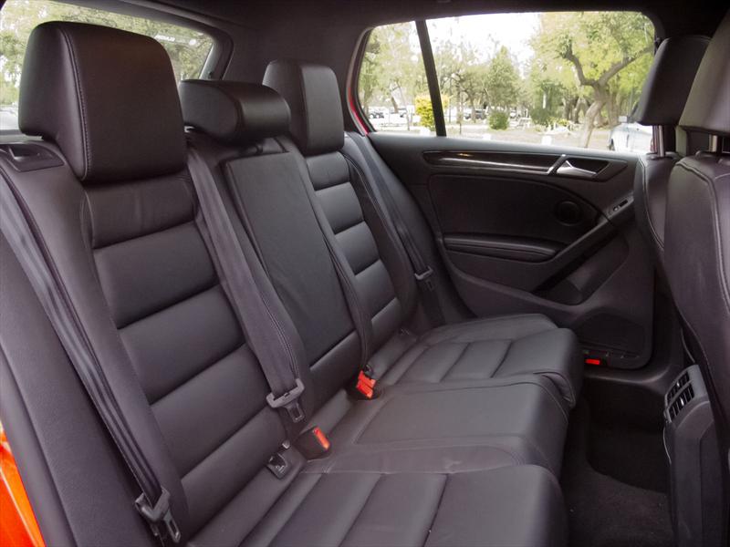 Golf GTI: Interior