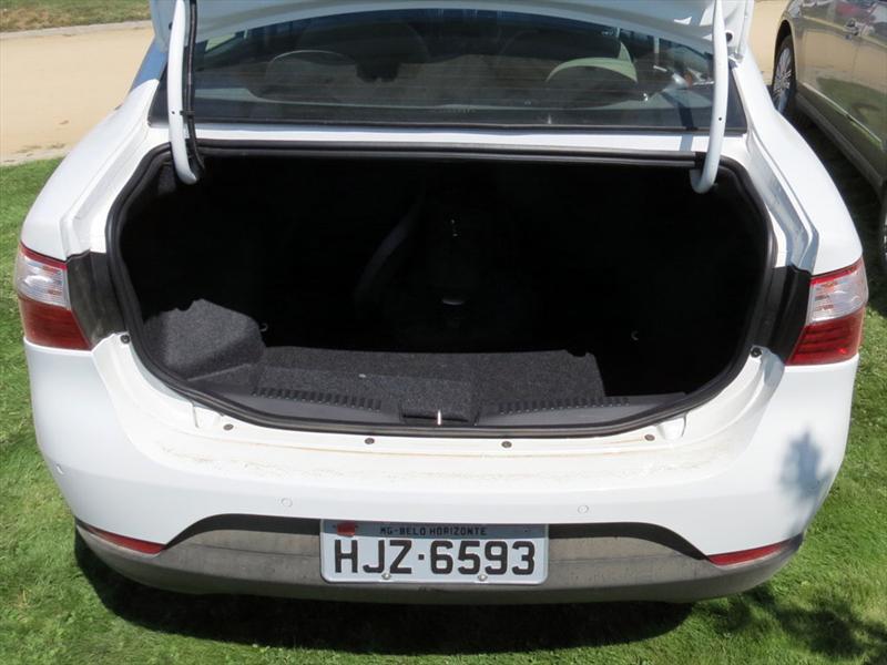 Nuevo FIAT Grand Siena en las rutas de Chile