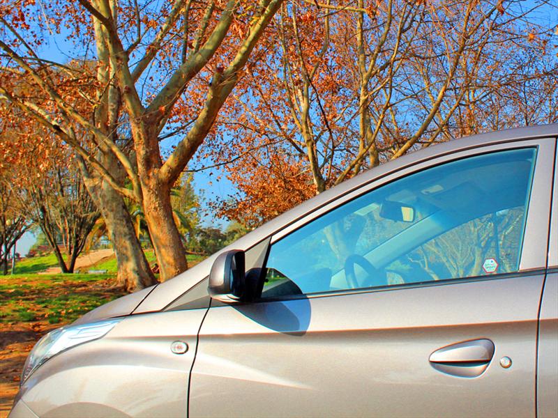 Hyundai EON 0,8L GLS Prueba de manejo
