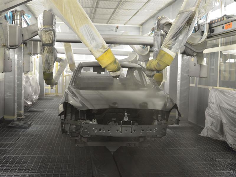 Mazda inaugura su planta en México