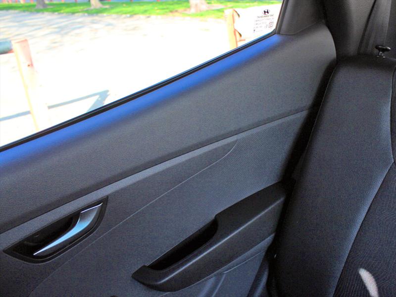 Hyundai EON 0,8L GLS Prueba de manejo