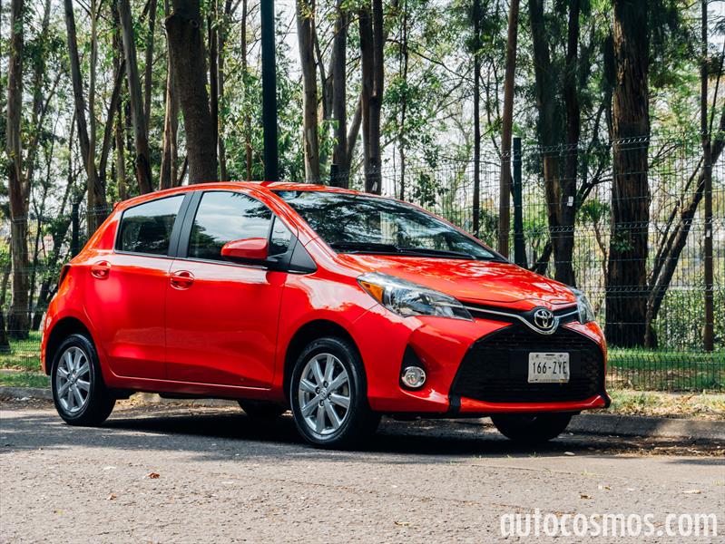 Toyota Yaris Hatchback 2015