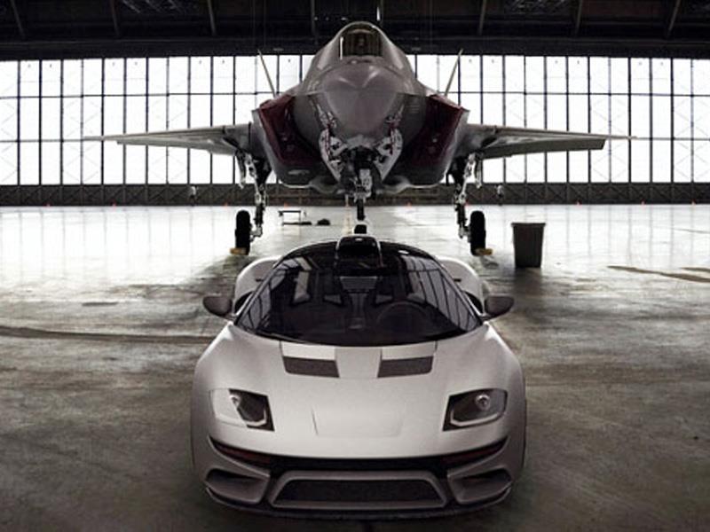 Bulleta RF22-R con un Lockheed Martin F-35 Lightning II