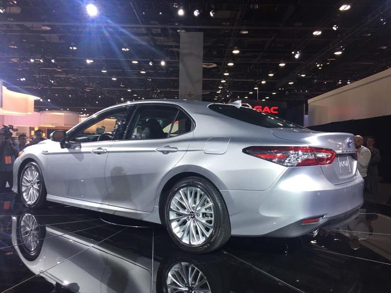 Toyota Camry 2018