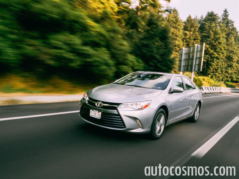 Toyota Camry 2015