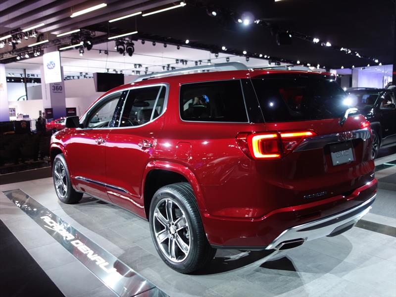 GMC Acadia 2017