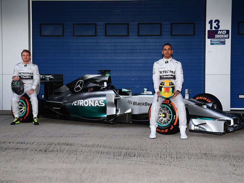F1 Mercedes Benz presenta el W05