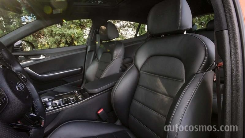 Kia Stinger vs Kia Stinger 2019