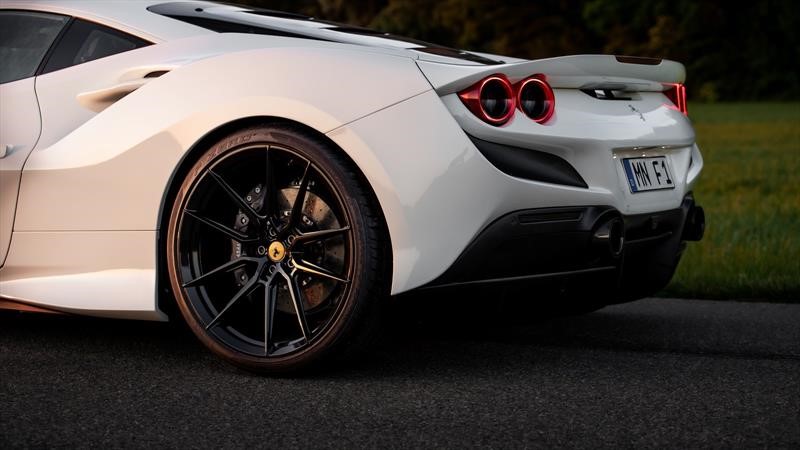 Ferrari Ferrari F8 Tributo por Novitec