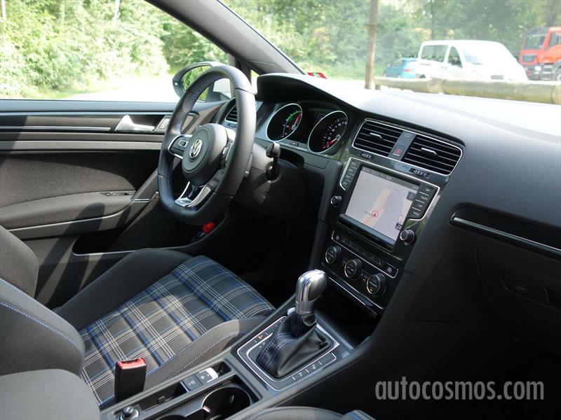 Volkswagen Golf GTE 2015