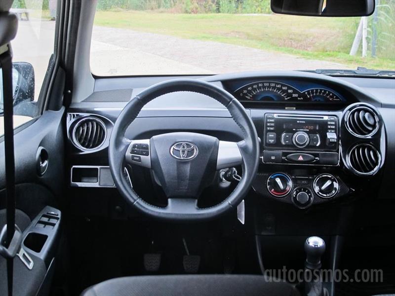 Nissan March vs. Toyota Etios