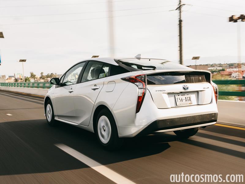 Toyota Prius 2016
