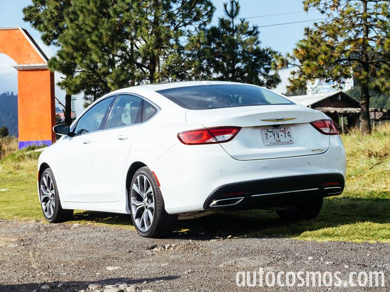Chrysler 200 2015