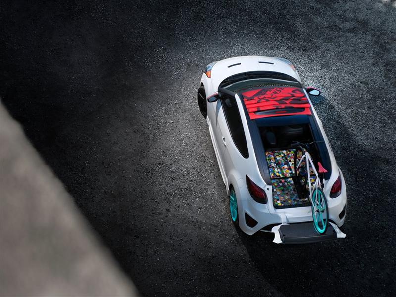 Hyundai Veloster C3 Roll Top Concept