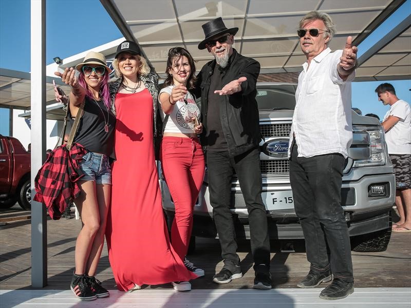 #FordRazaFuerte + de 120 camionetas en Pinamar