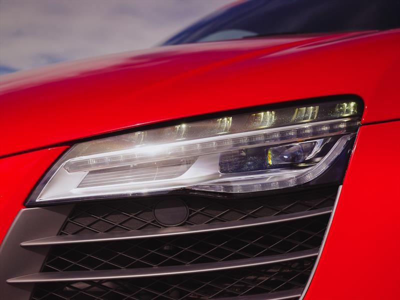 Audi R8 V10 Plus 2014