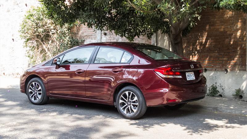 Honda Civic Sedán EXL 2013