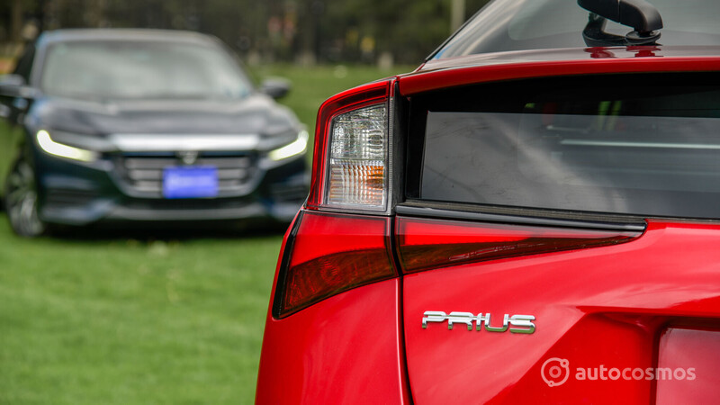 Toyota Prius vs Honda Insight