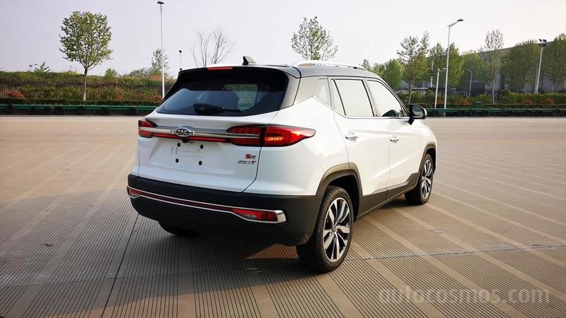 JAC SEI 4 2020, primer compacto
