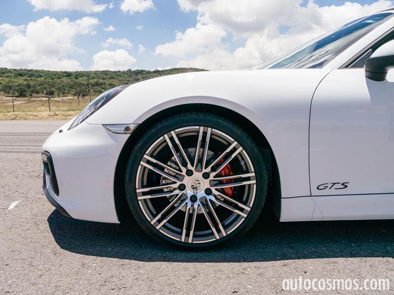 Porsche Boxster GTS 2015