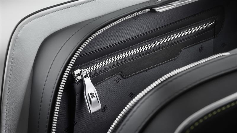 Wraith Luggage Collection