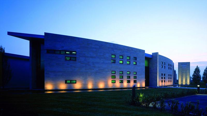 Aston Martin cumple 100 años