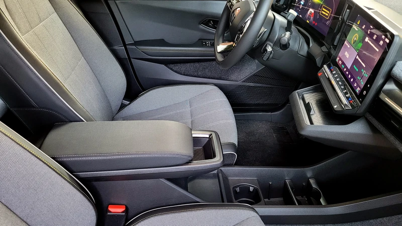 Test Drive Renault Megane E-Tech