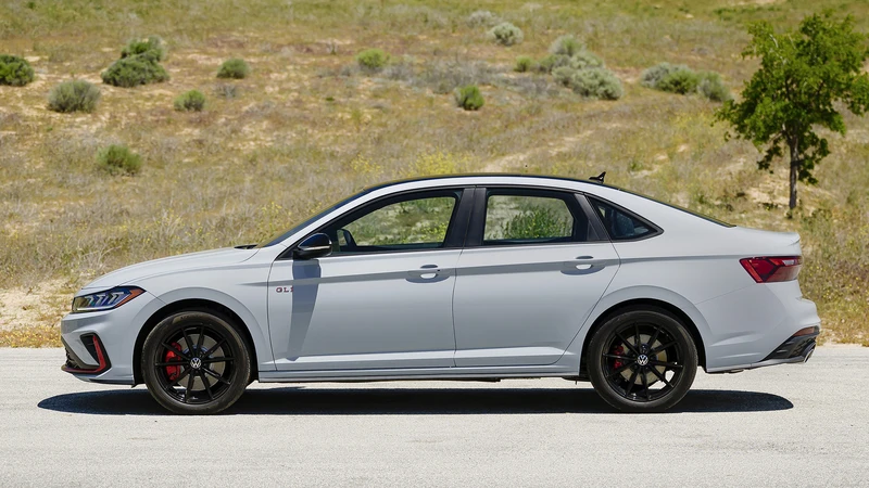 Volkswagen Vento GLI 2025