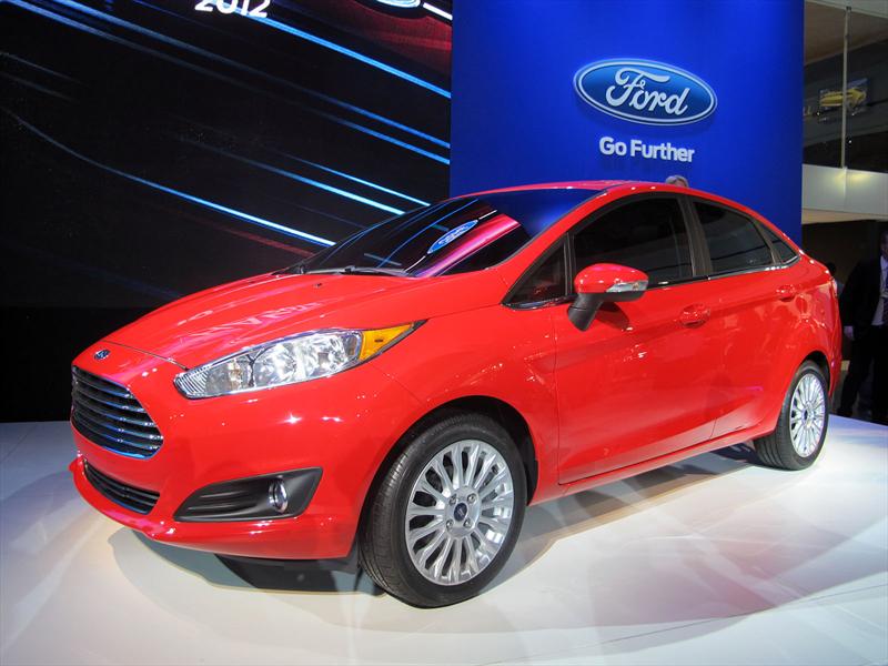Nuevo Ford Fiesta Sedán en el Salón de San Pablo