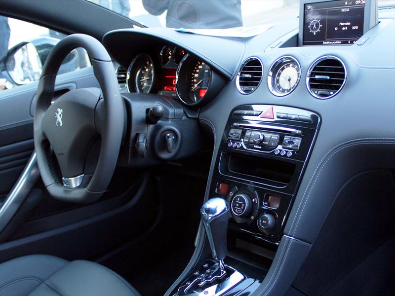 Peugeot Chile Lanzamiento gama GPS 2013
