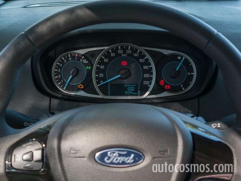 Ford Ka+ (sedán) a prueba
