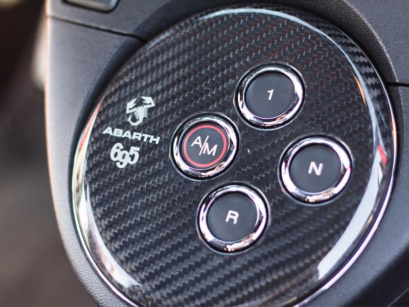 FIAT 500 Abarth Tributo Ferrari Romeo Ferraris