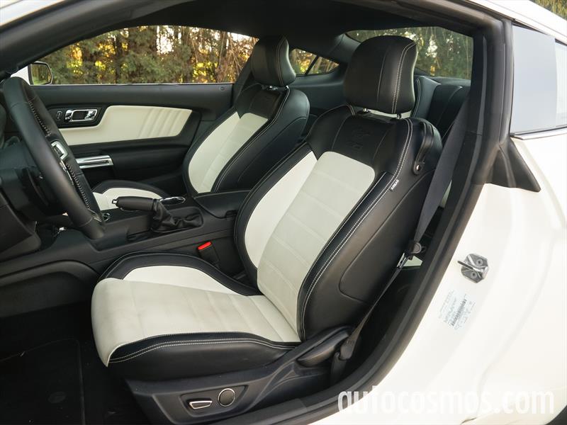 Ford Mustang 2015 50 aniversario