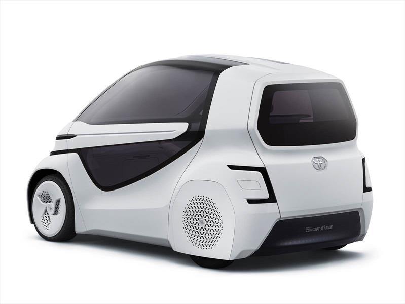 Toyota Concept-i