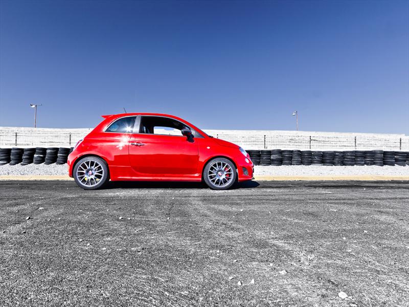 FIAT 500 Abarth Tributo Ferrari Romeo Ferraris