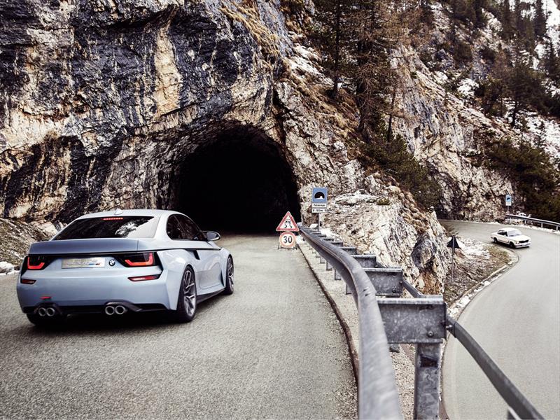 BMW 2002 Hommage Concept