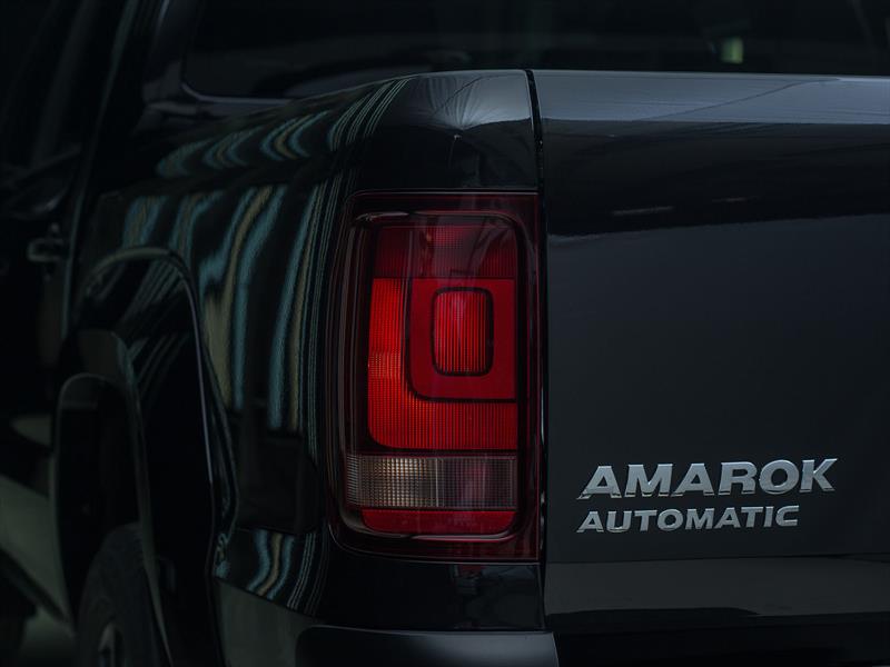 Volkswagen Amarok Black Edition