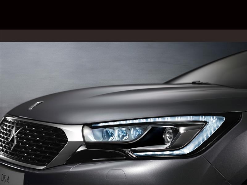 DS 4 y DS 4 Crossback en Frankfurt 2015